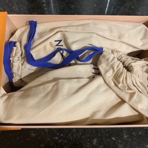 *SOLD*Louis Vuitton Front RowTennis shoe...*SOLD* - Picture 3 of 8